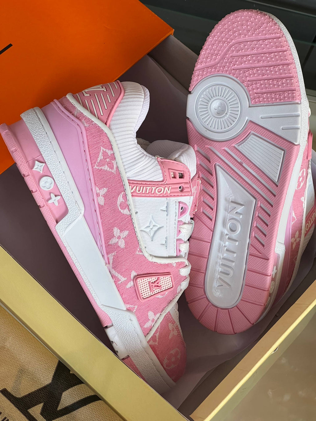 Louis Vuitton Sneakers