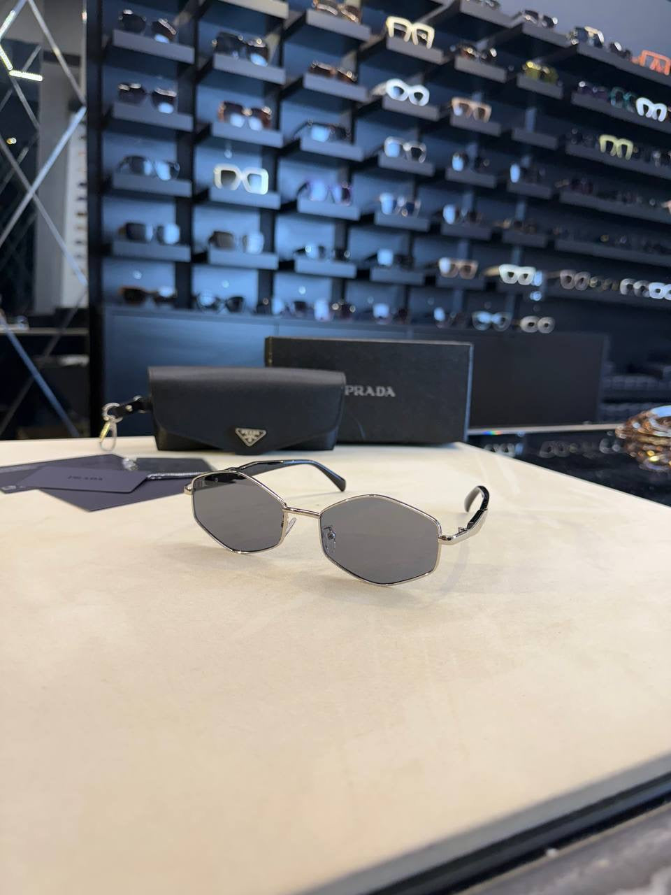 Prada - İthal Sunglasses (2 Renk)