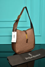 YVES SAINT LAURENT - Le 5 A 7 Small Hobo Bag in Raffia and Leather (5 Renk)