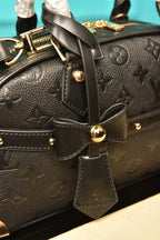 LOUIS VUITTON - Handbag East-West