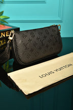 LOUIS VUITTON - Multi Pochette (4 Renk)