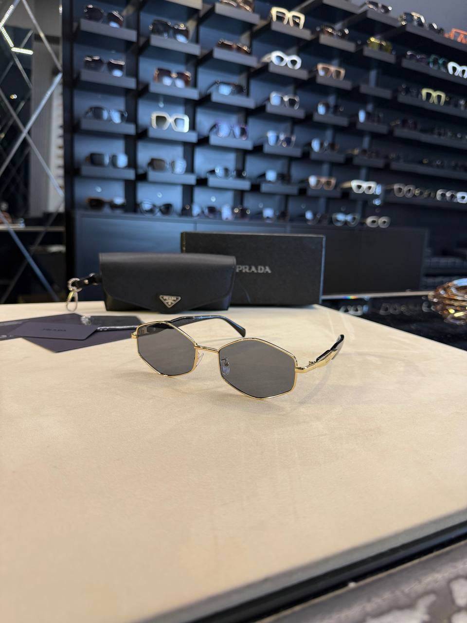 Prada - İthal Sunglasses (2 Renk)
