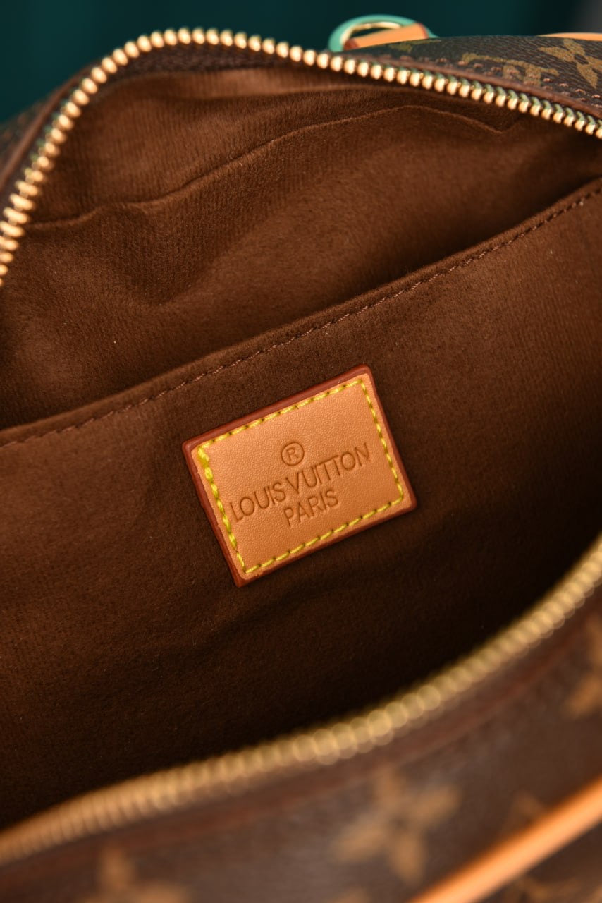 LOUIS VUITTON - Handbag East-West (4 Renk)