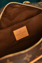 LOUIS VUITTON - Handbag East-West (4 Renk)