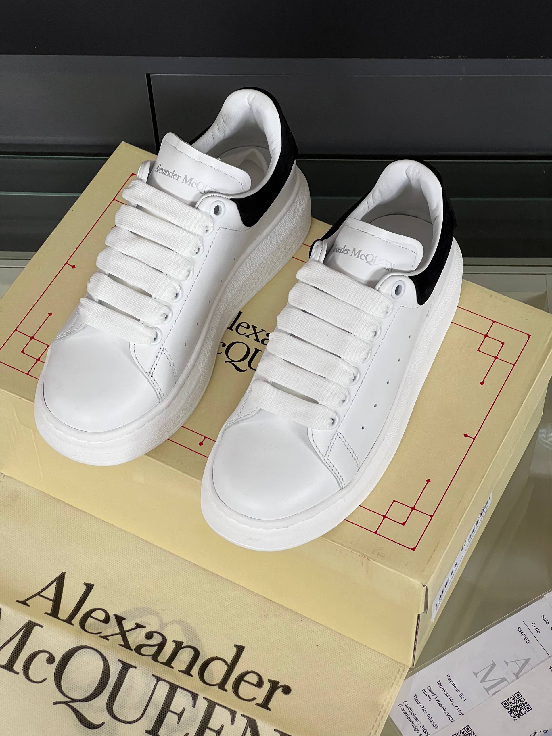Alexander Mcqueen