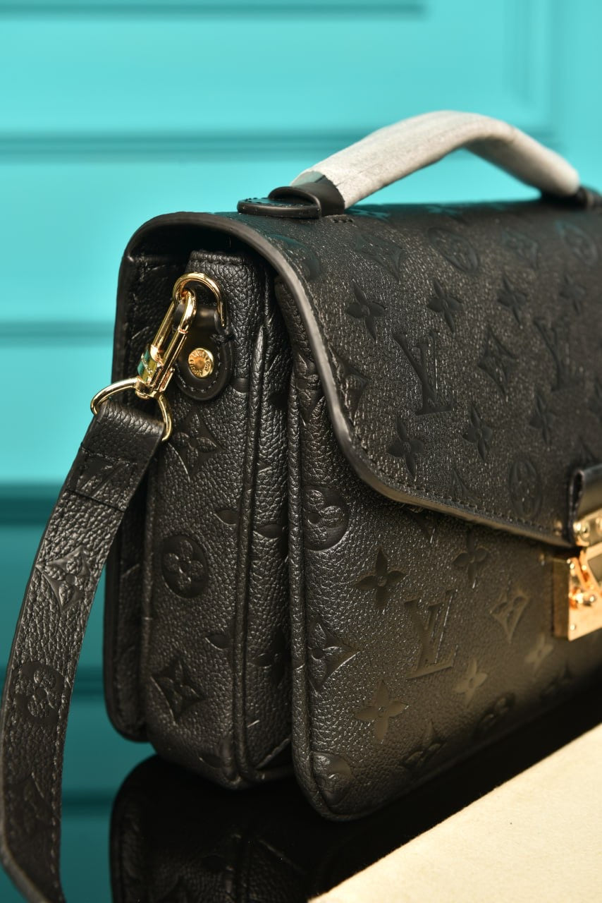 LOUIS VUITTON - Pochette Metis (4 Renk)