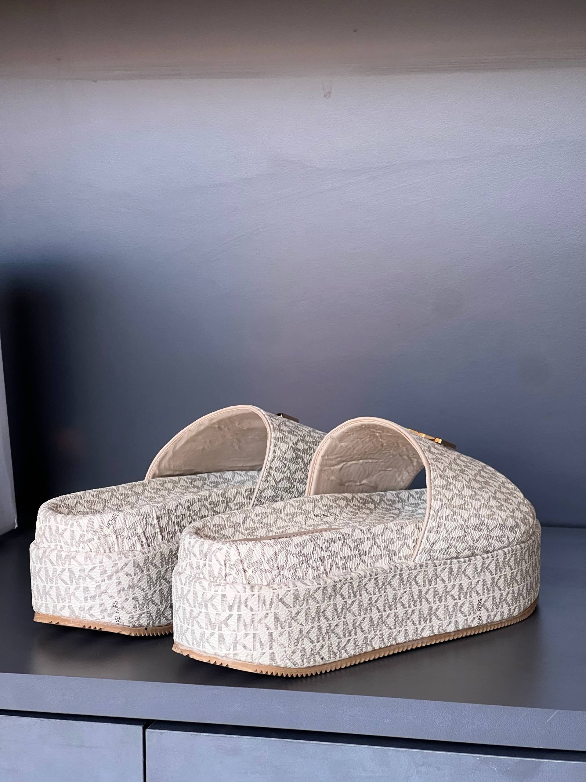 Michael Kors Slippers