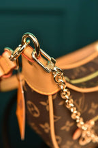 LOUIS VUITTON - Loop Bag in Suede (9 Renk)