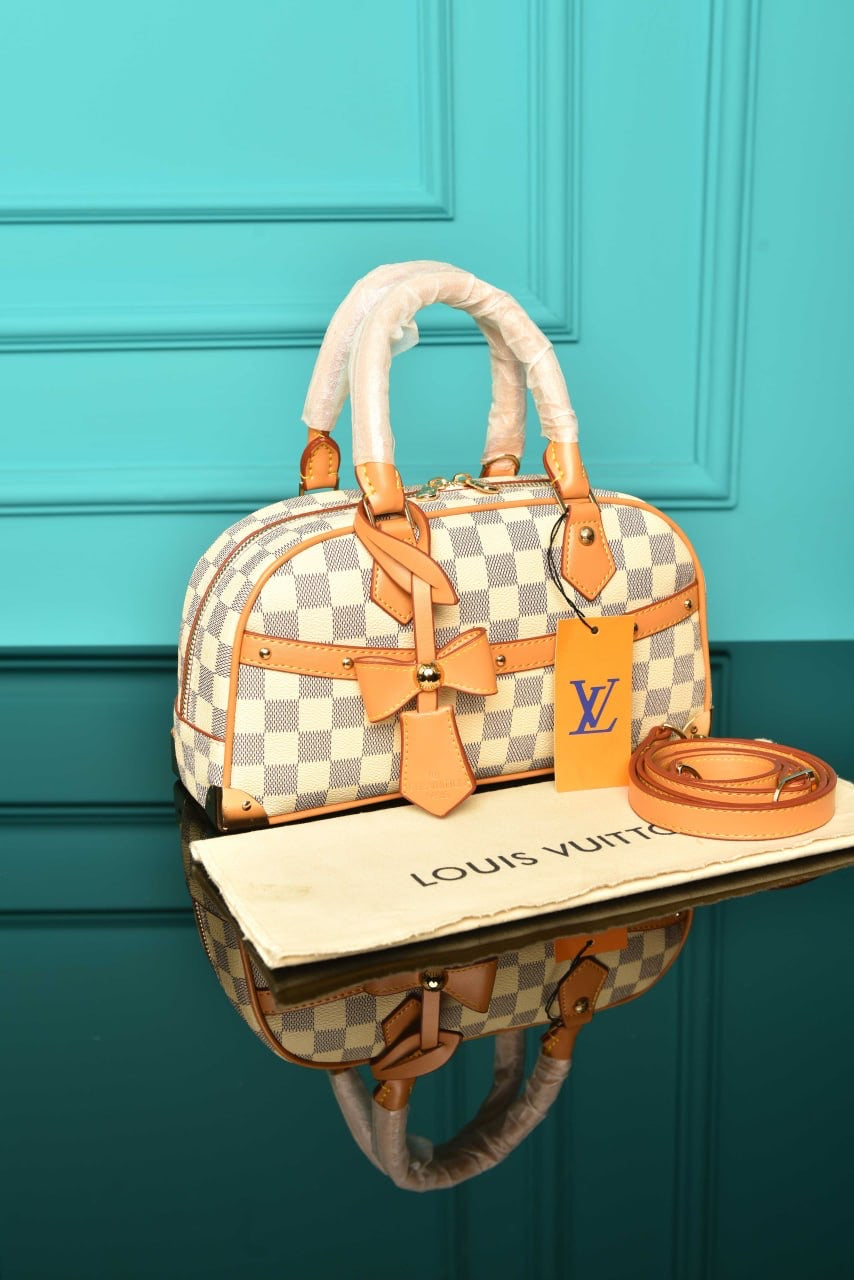 LOUIS VUITTON - Handbag East-West (4 Renk)