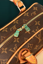 LOUIS VUITTON - Handbag East-West (4 Renk)