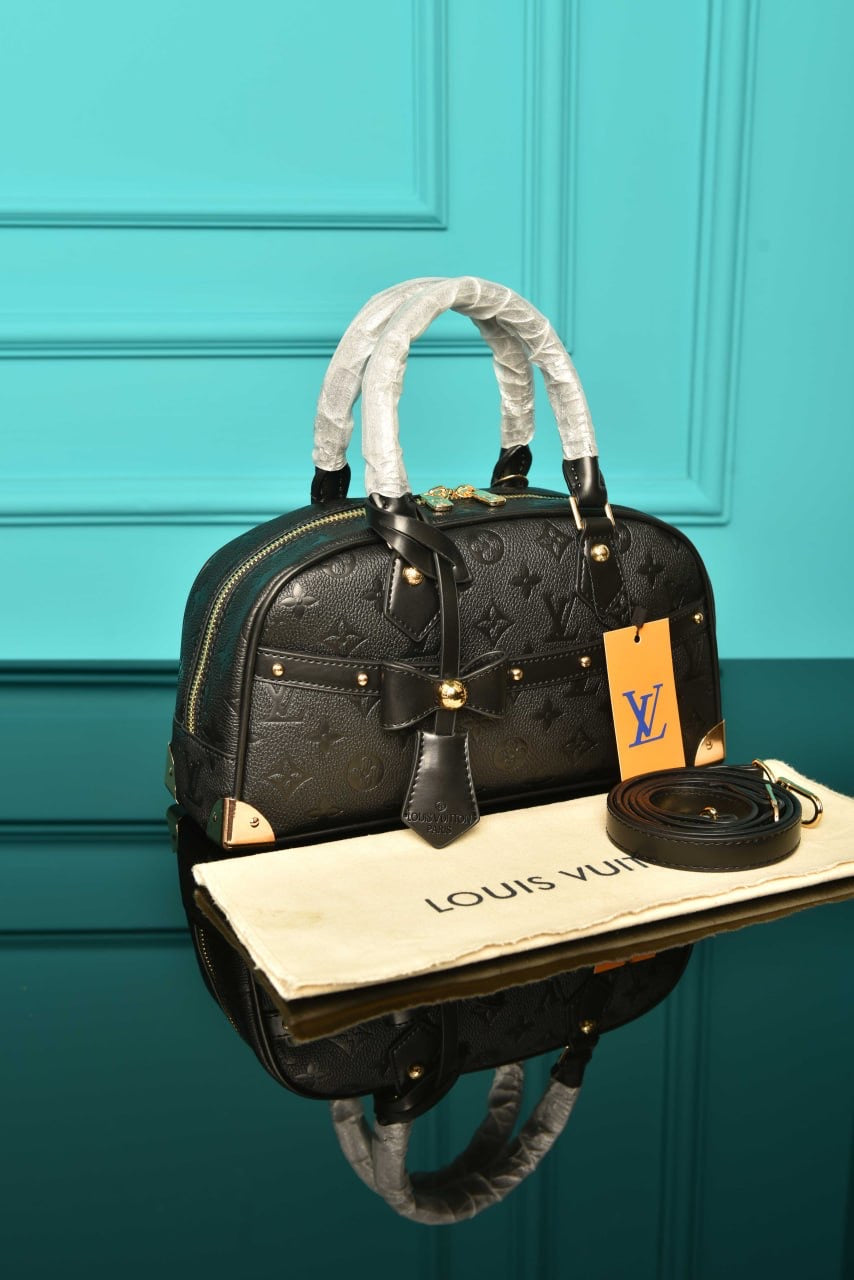 LOUIS VUITTON - Handbag East-West