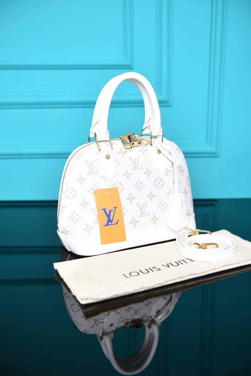 LOUIS VUITTON - Alma BB Bag in Suede (6 Renk)