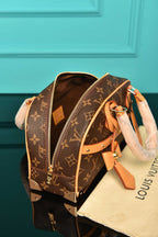 LOUIS VUITTON - Handbag East-West (4 Renk)