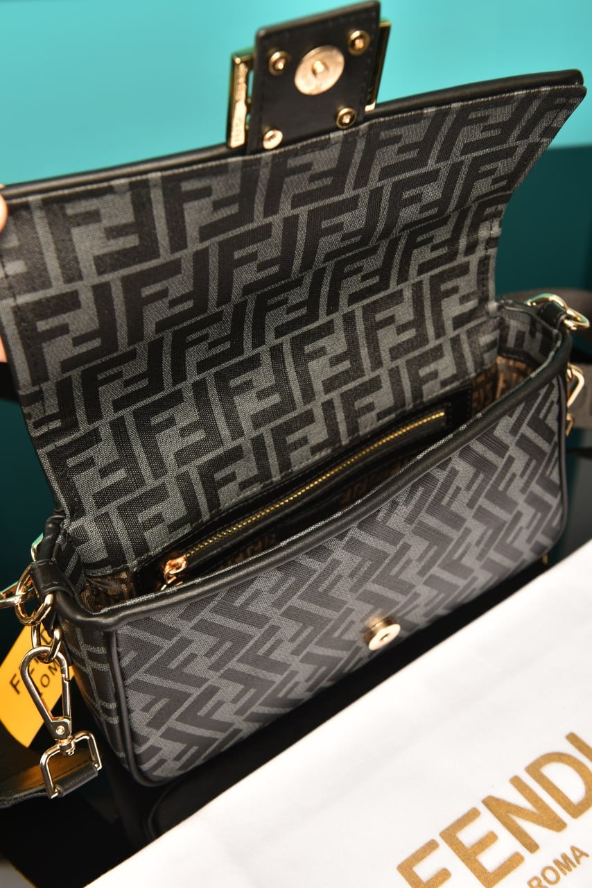 FENDİ - Baguette bag (4 Renk)