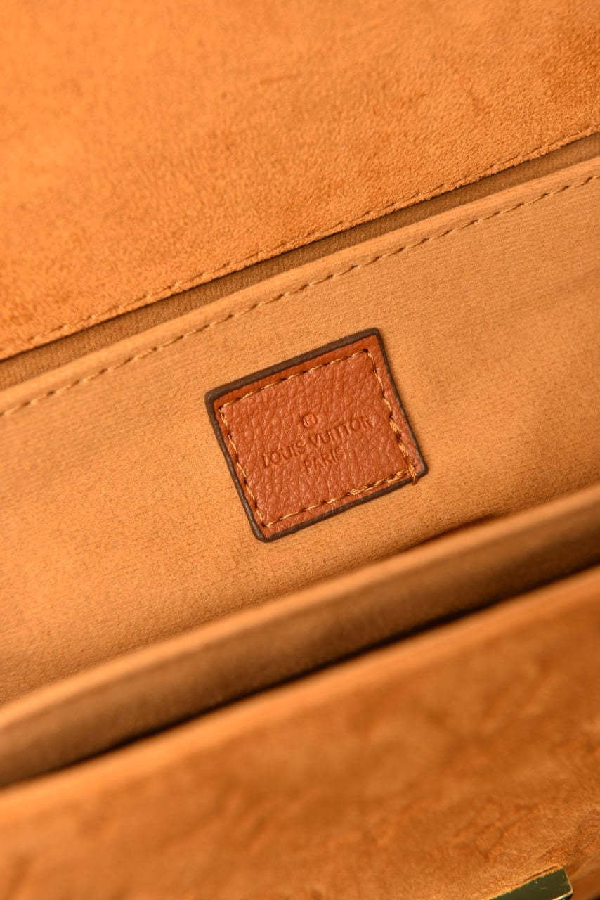 LOUIS VUITTON - Pochette Metis (2 Renk)