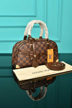 LOUIS VUITTON - Handbag East-West (4 Renk)