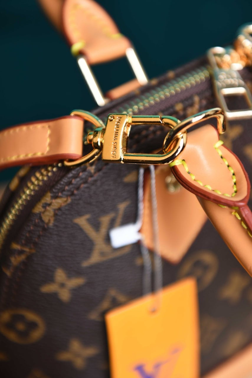 LOUIS VUITTON - Alma BB Bag in Suede (6 Renk)