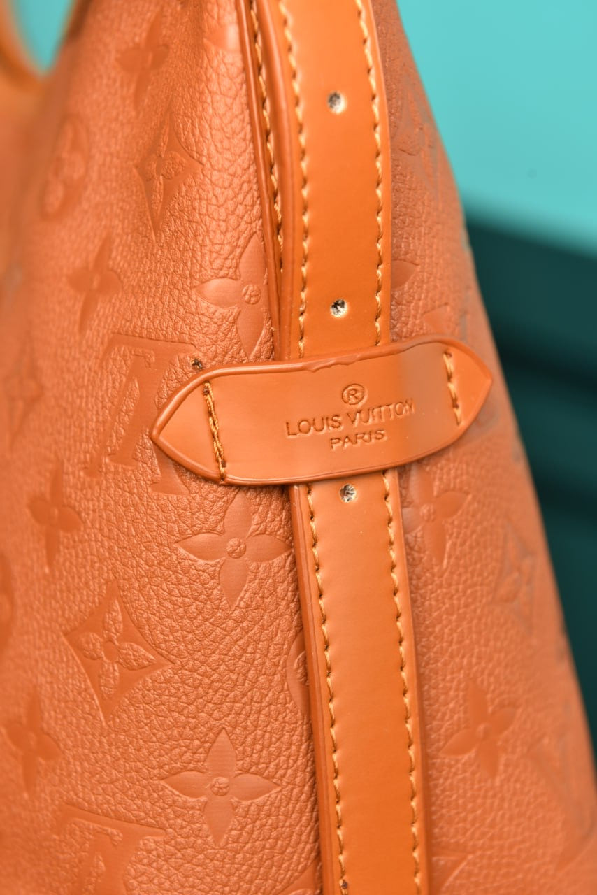 LOUIS VUITTON - Carryall PM (4 Renk)