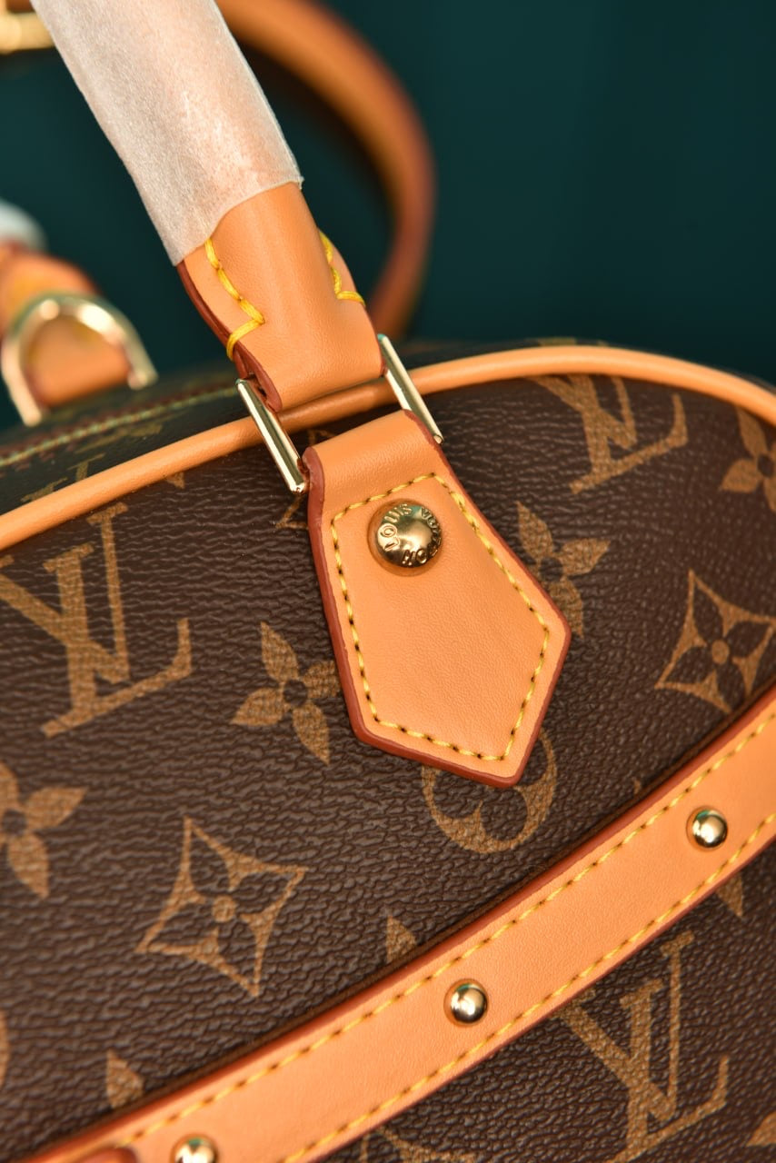 LOUIS VUITTON - Handbag East-West (4 Renk)