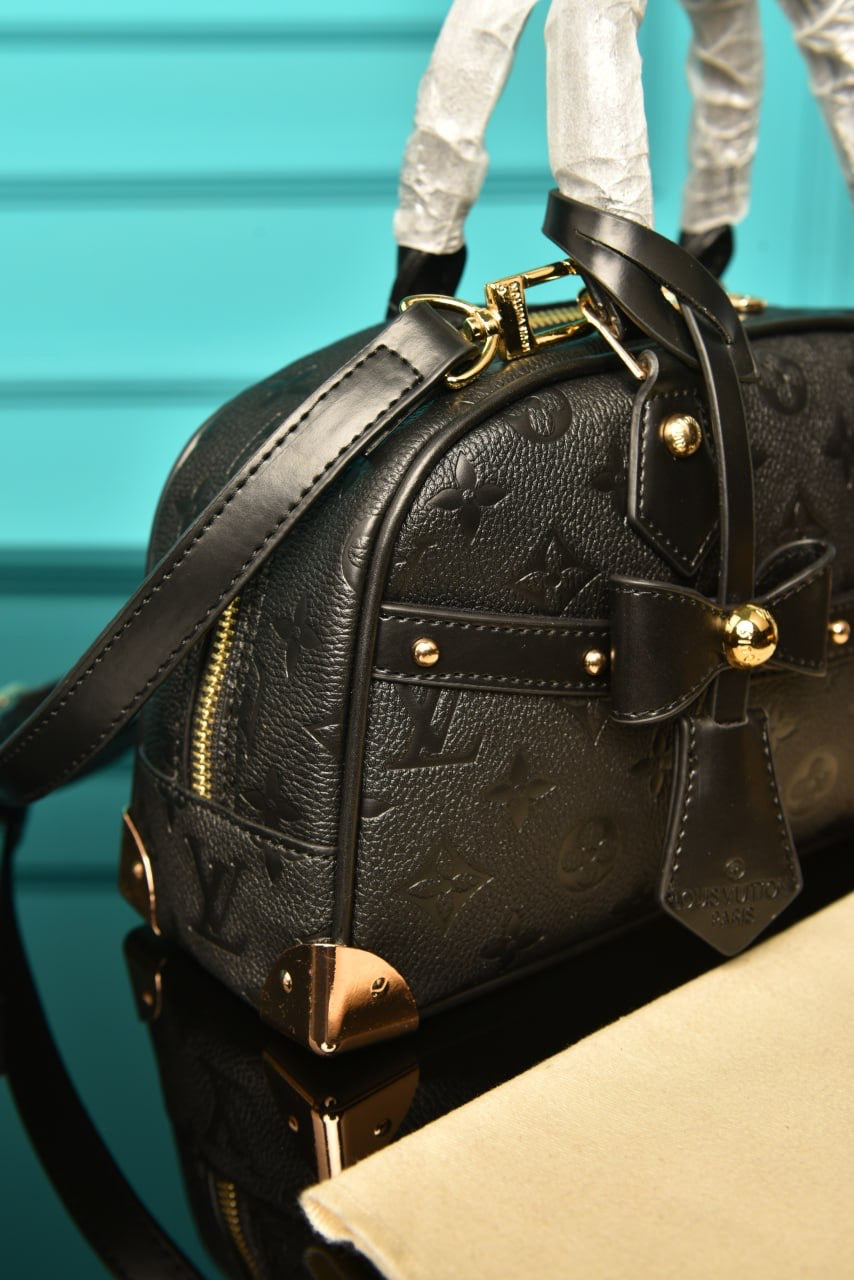 LOUIS VUITTON - Handbag East-West