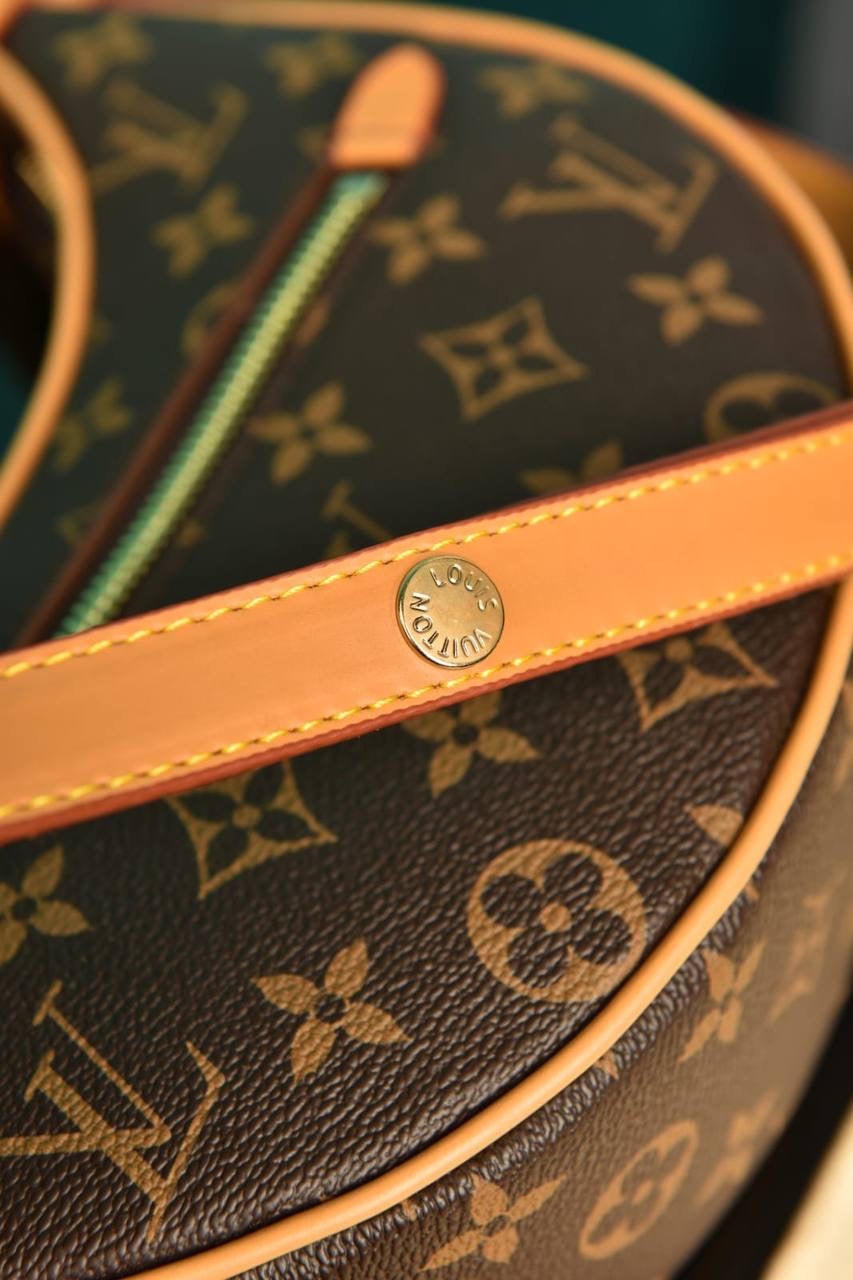 LOUIS VUITTON - Loop Bag in Suede (9 Renk)