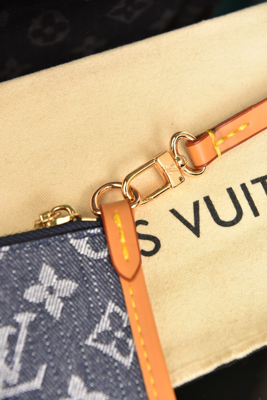LOUIS VUITTON - Carryall PM (2 Renk)