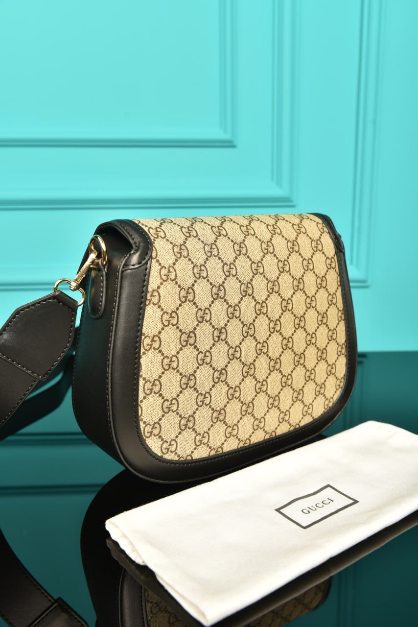 GUCCI - Horsebit Shoulder Bag in Leather (4 Renk)