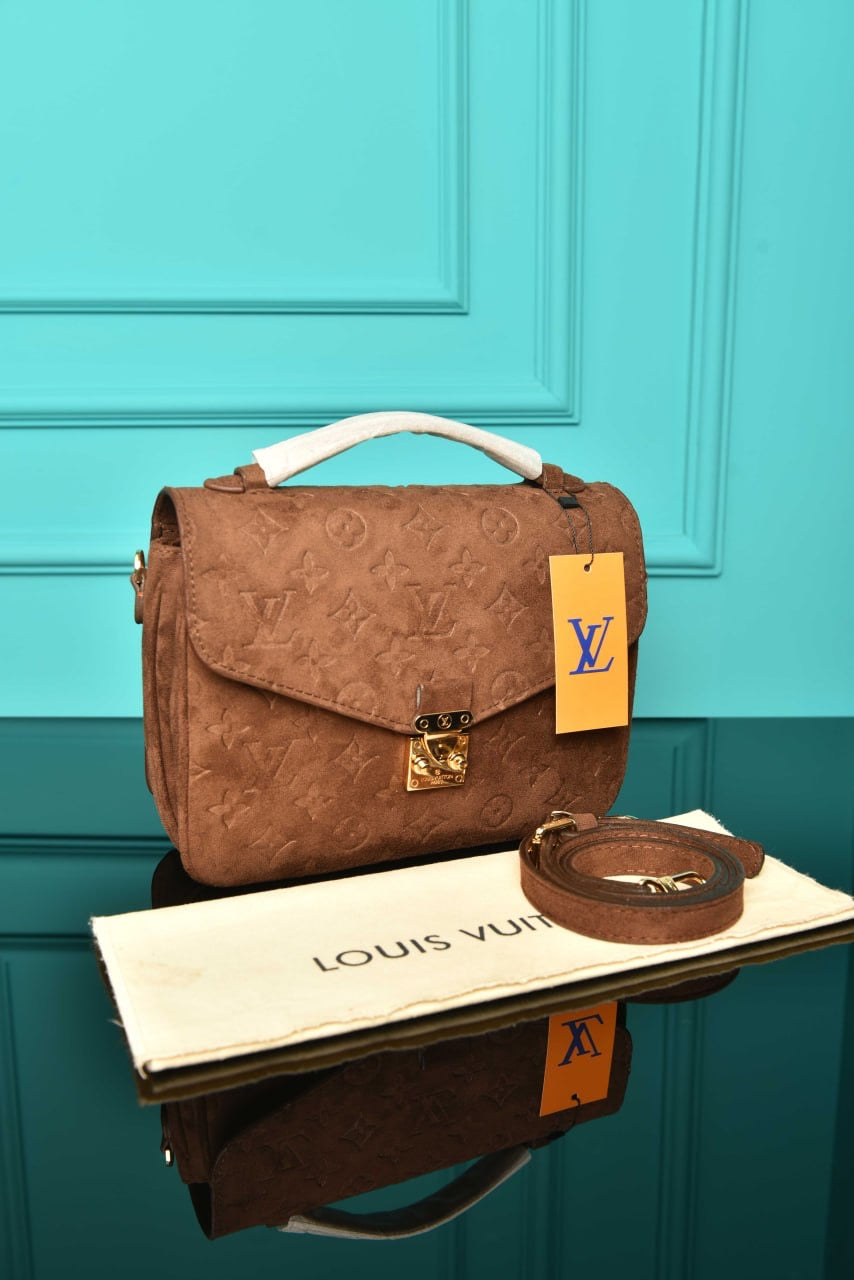 LOUIS VUITTON - Pochette Metis (2 Renk)