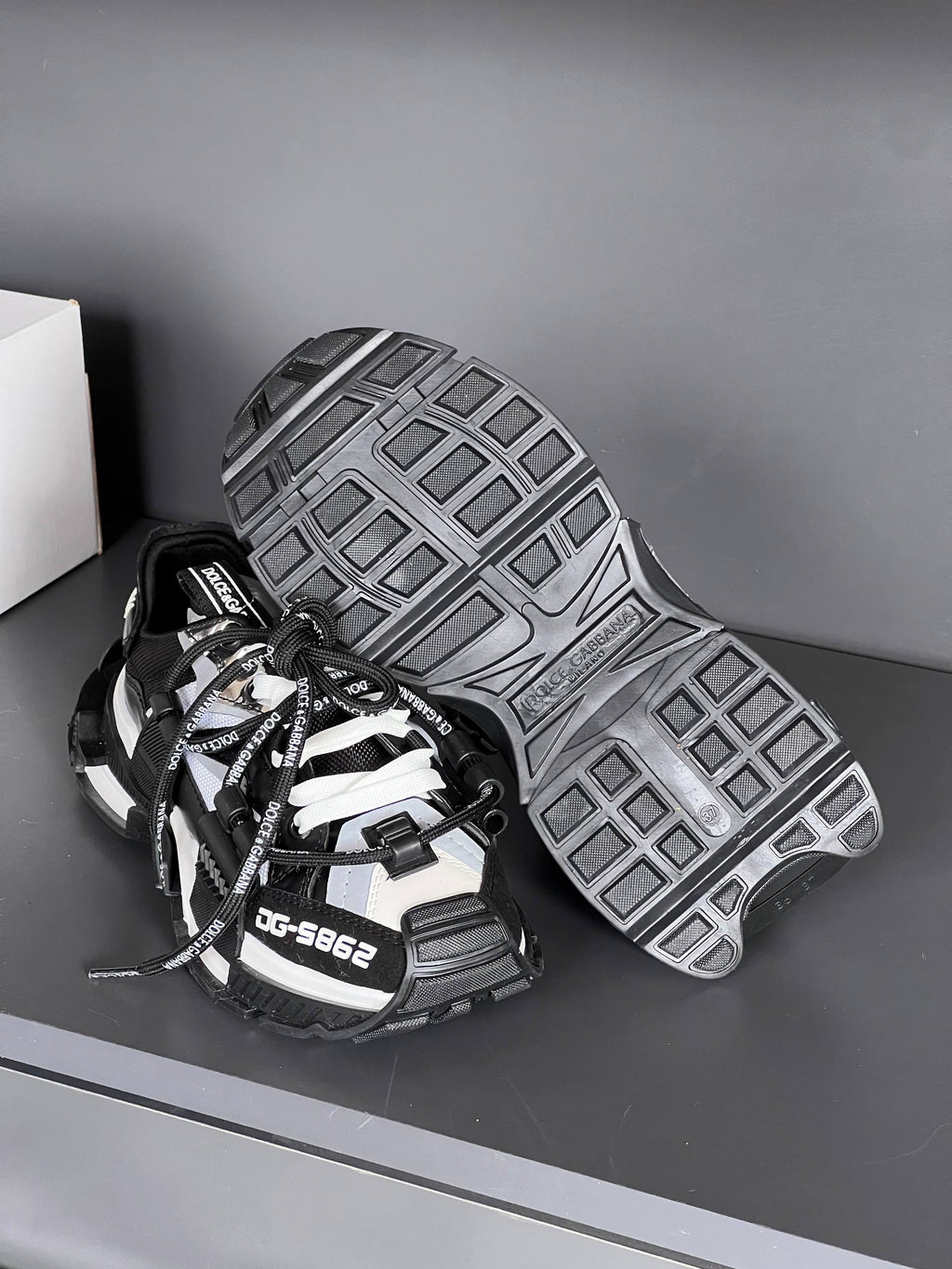 Dolce Gabbana 5862 Trainer Runway